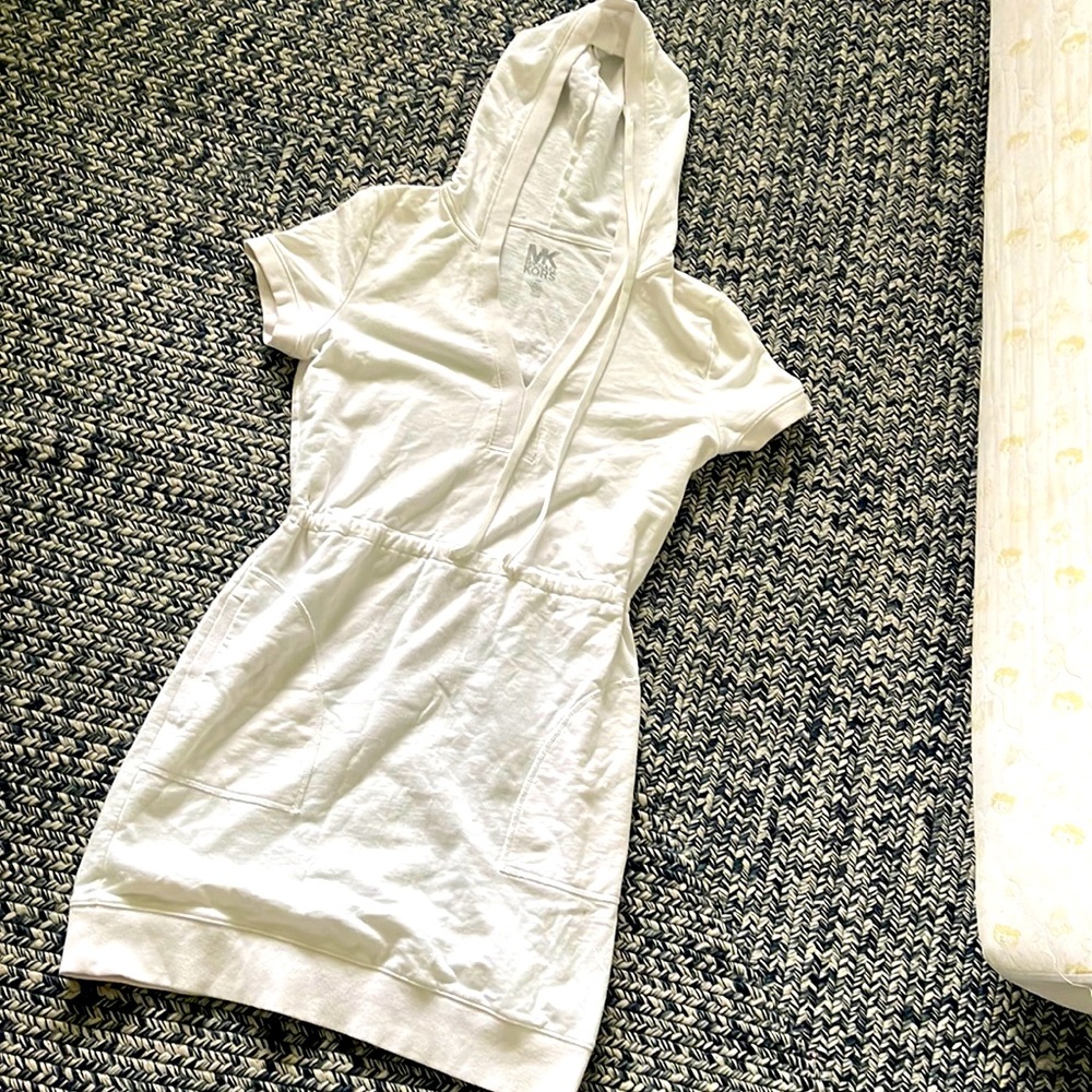 Michael Kors Drawstring dress. Cover up. Hoodie. Pockets. medium.